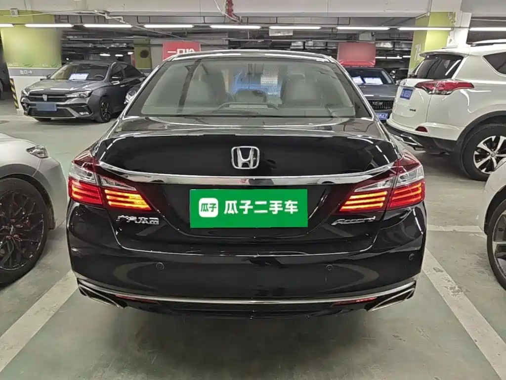 Honda Accord — миниатюра 6