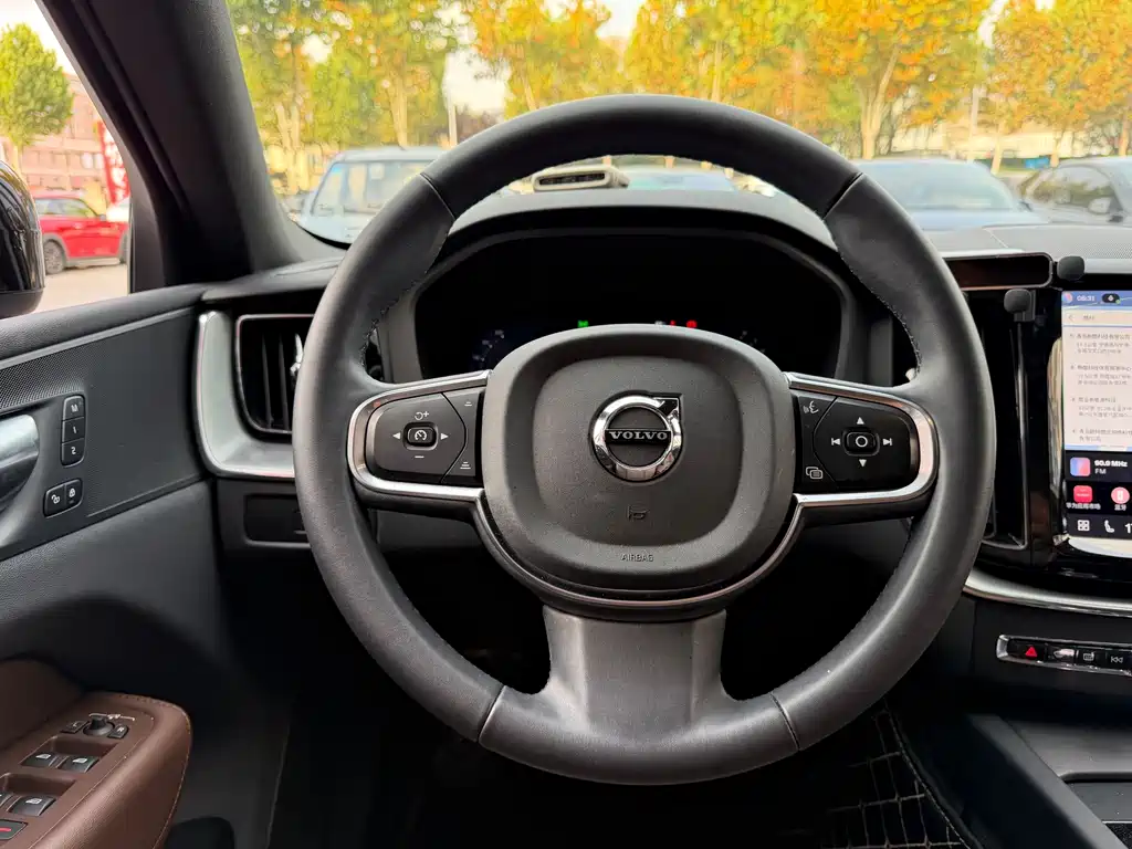 Volvo XC60 — миниатюра 12