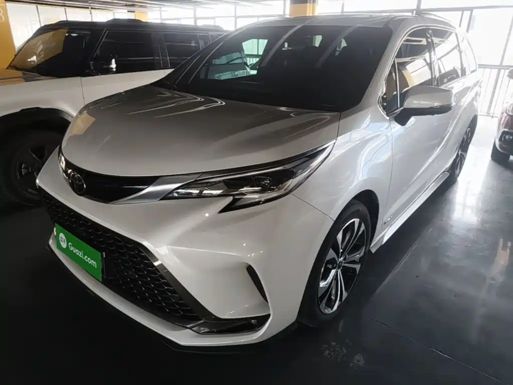 Toyota Granvia — миниатюра 2