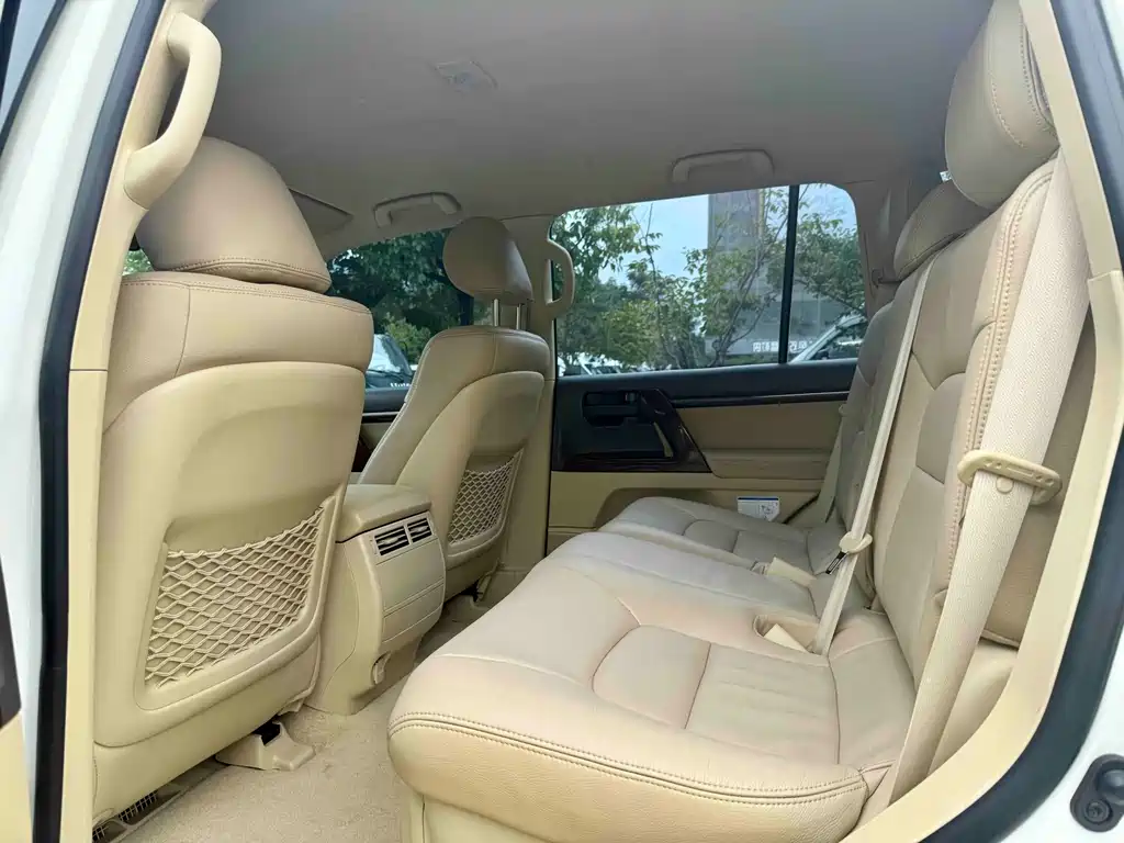 Toyota Land Cruiser — миниатюра 9