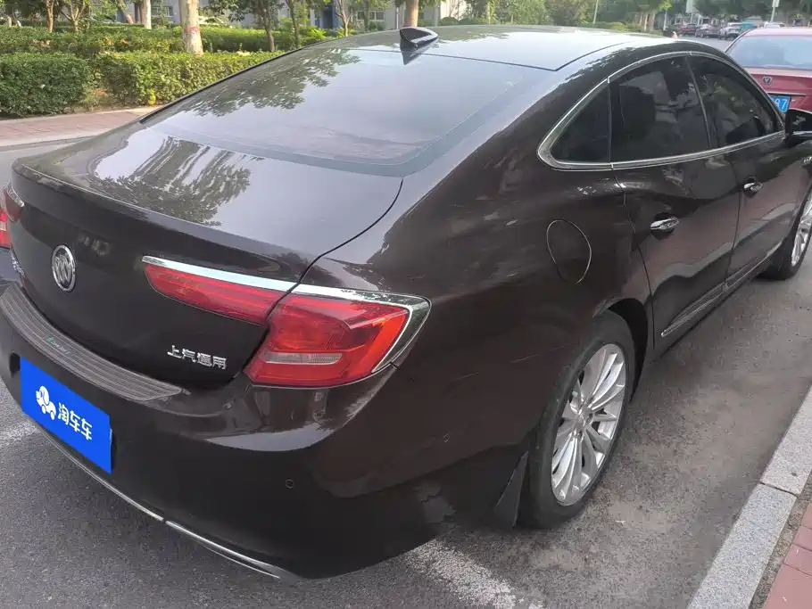 Buick LaCrosse — миниатюра 3