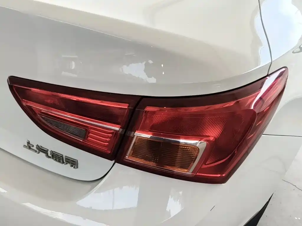Buick Verano — миниатюра 8