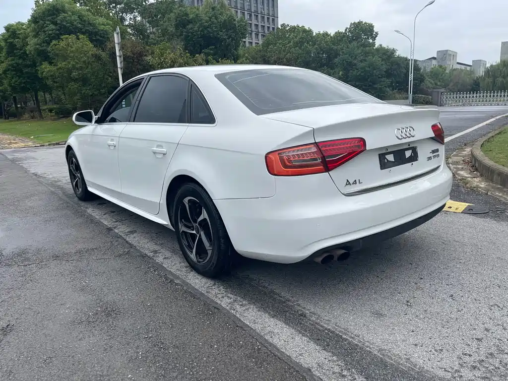 Audi A4L — миниатюра 7