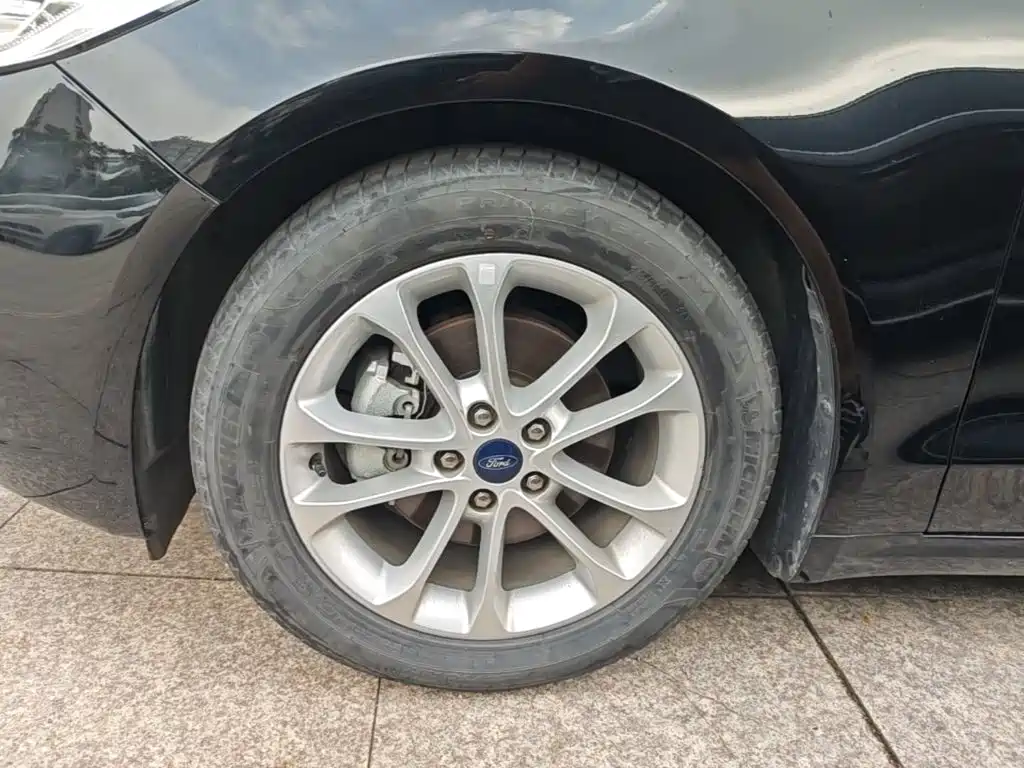 Ford Mondeo — миниатюра 23