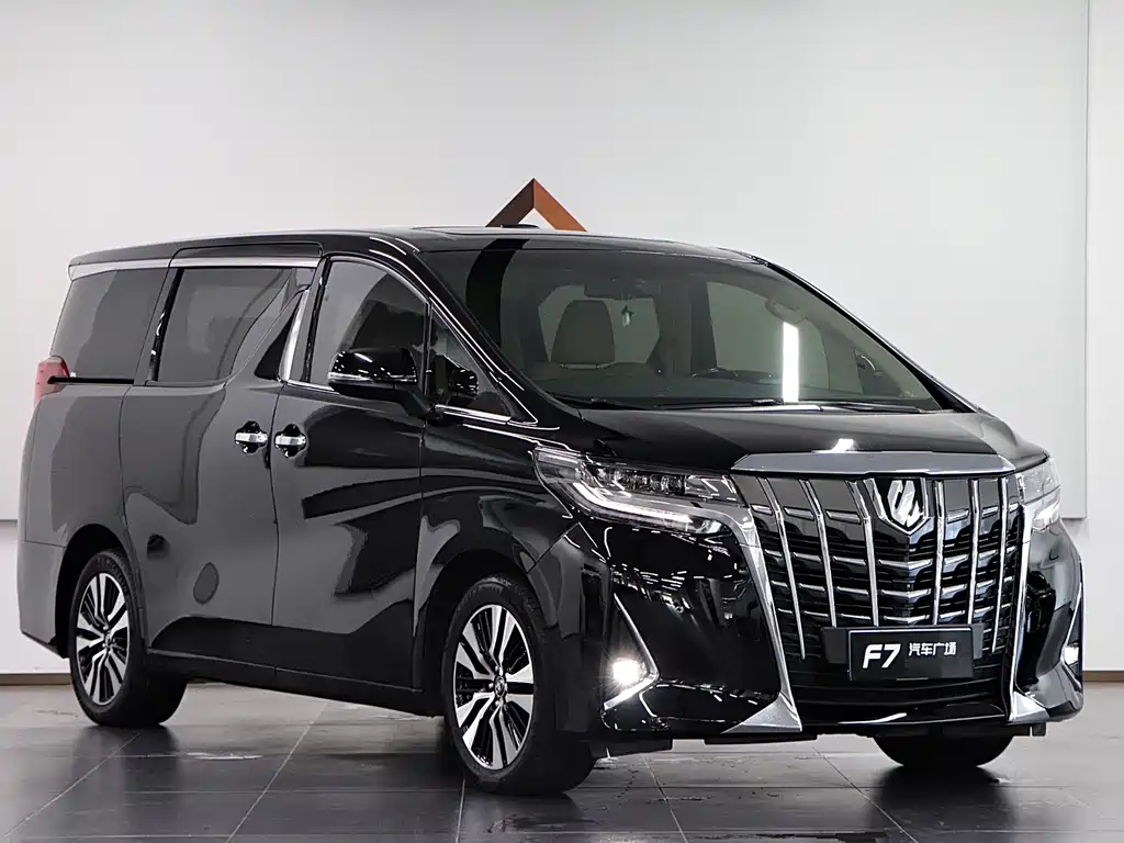 Toyota Alphard — миниатюра 3