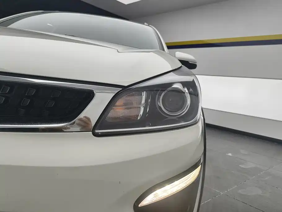 Kia KX Cross — миниатюра 5