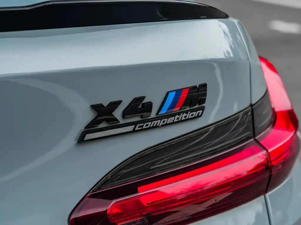 BMW X4 M