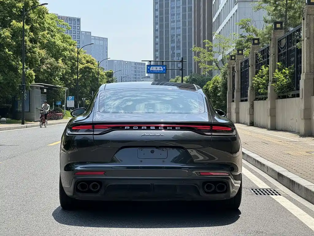 Porsche Panamera — миниатюра 4