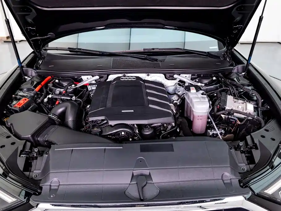 Audi A6L 2022 40 TFSI Luxury
