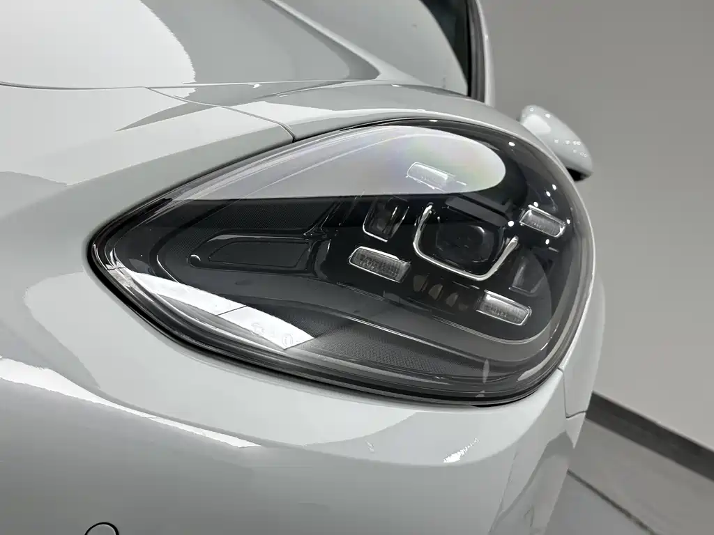Porsche Panamera — миниатюра 17