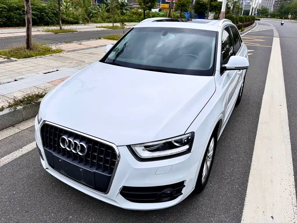 Audi Q3 2015