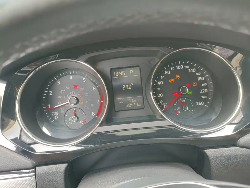 Volkswagen Sagitar — миниатюра 12
