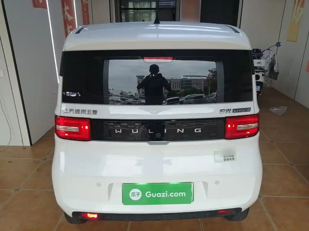 Wuling MINIEV — миниатюра 6