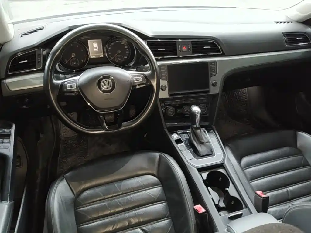 Volkswagen Lamando — миниатюра 10