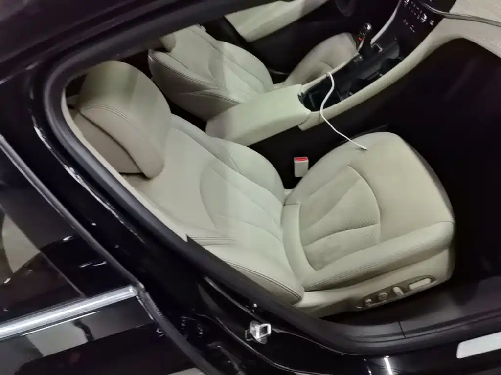 Buick LaCrosse — миниатюра 25