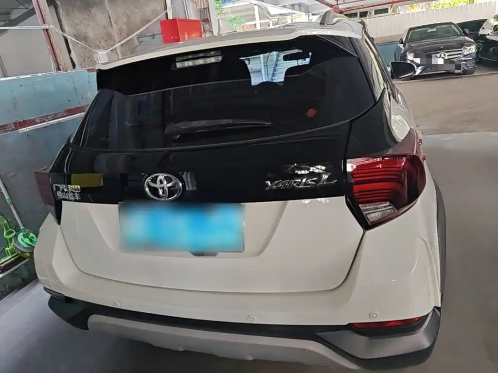 Toyota Yaris L — миниатюра 6
