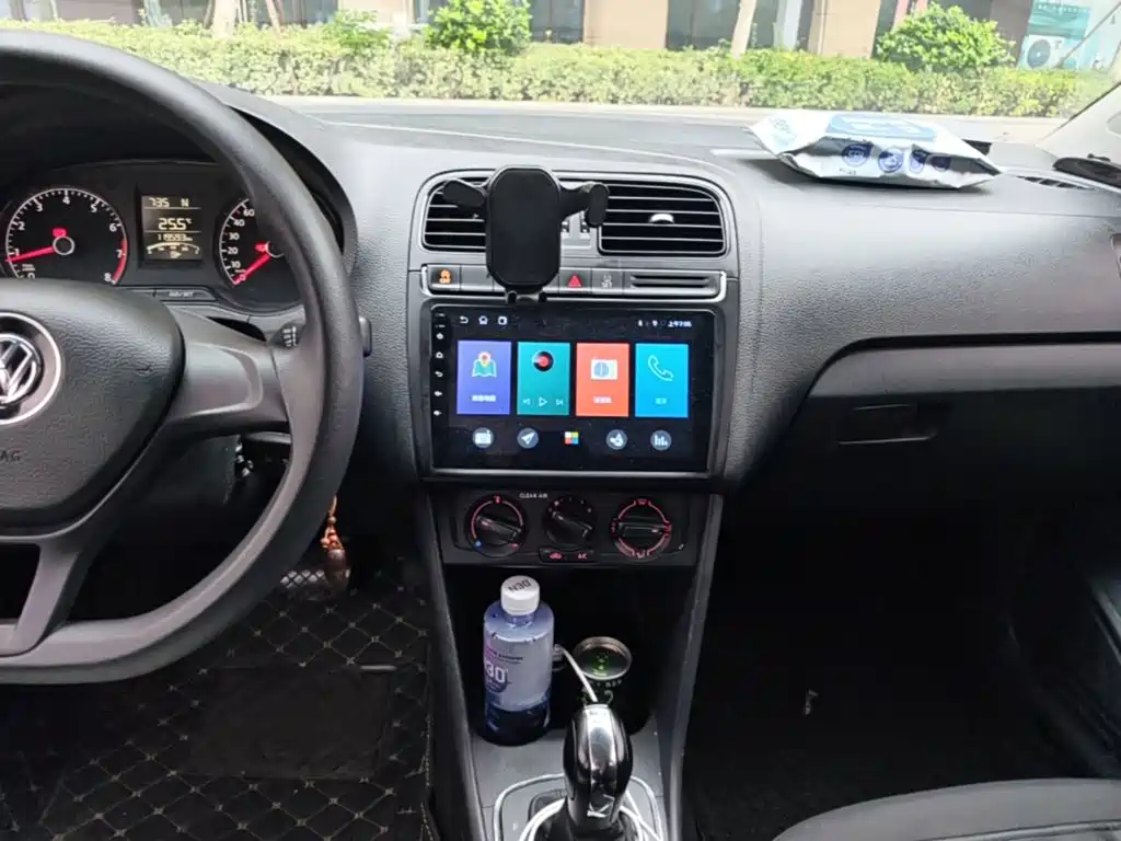 Volkswagen Polo — миниатюра 9