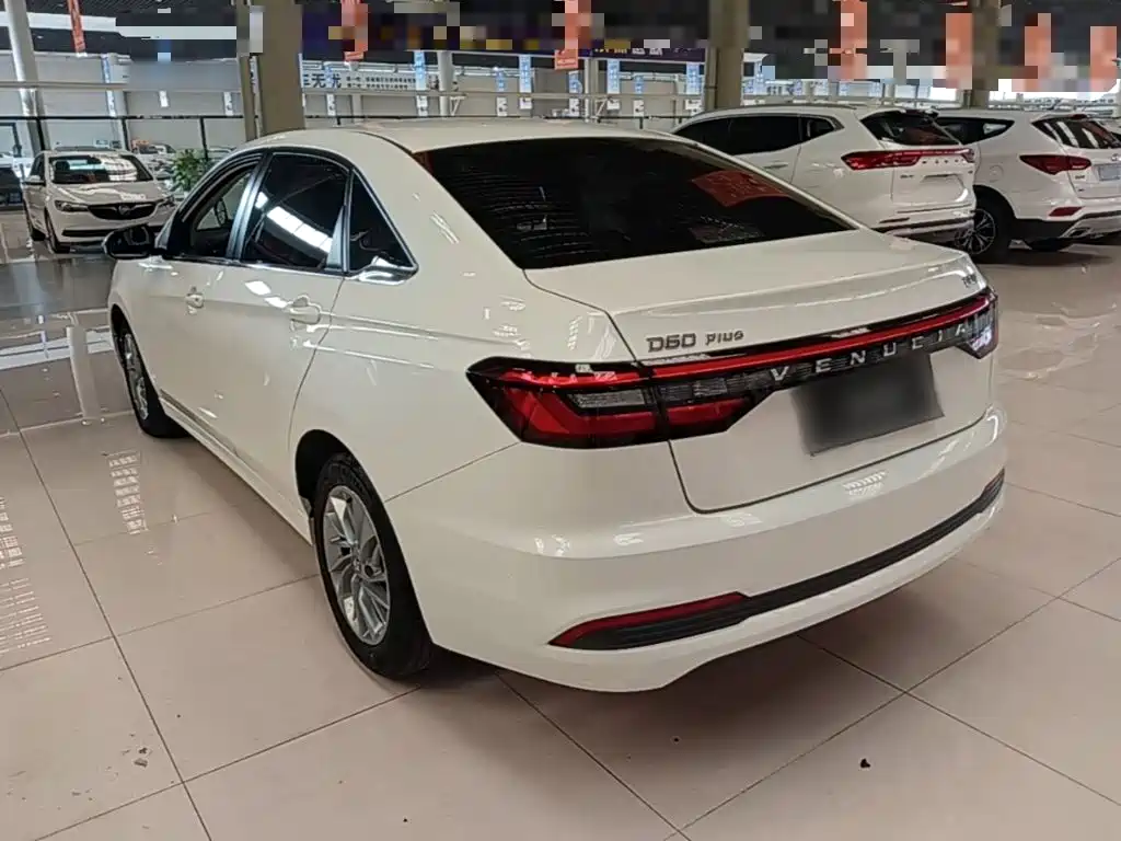 Venucia D60 — миниатюра 5