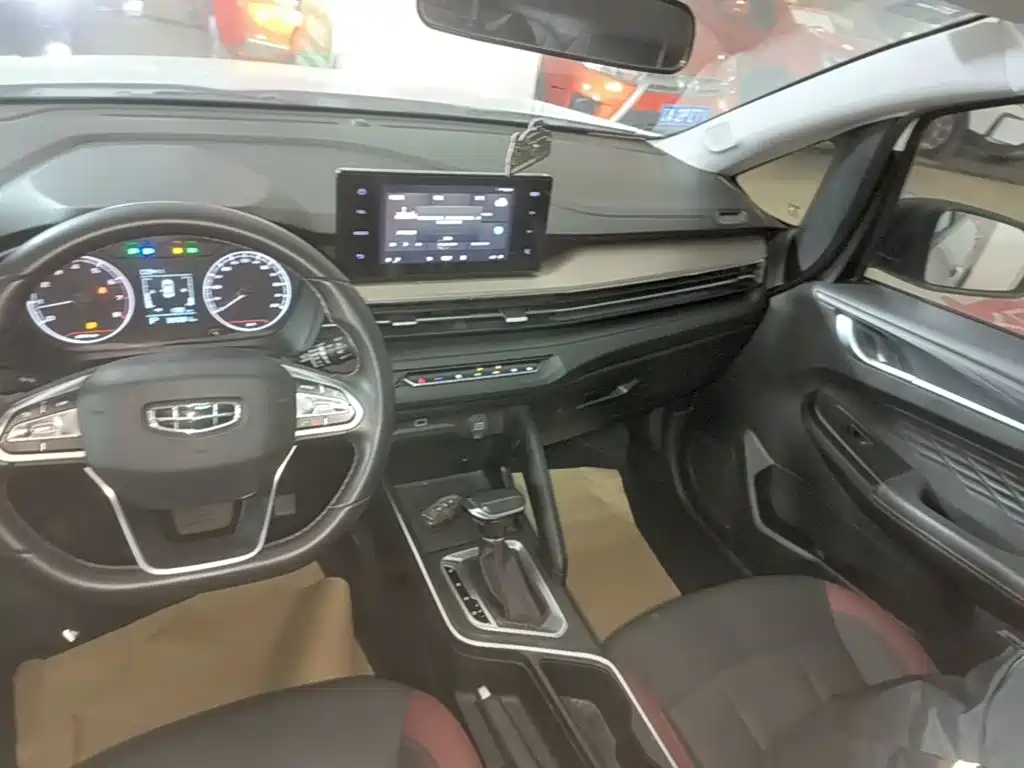 Geely Vision X3 — миниатюра 13