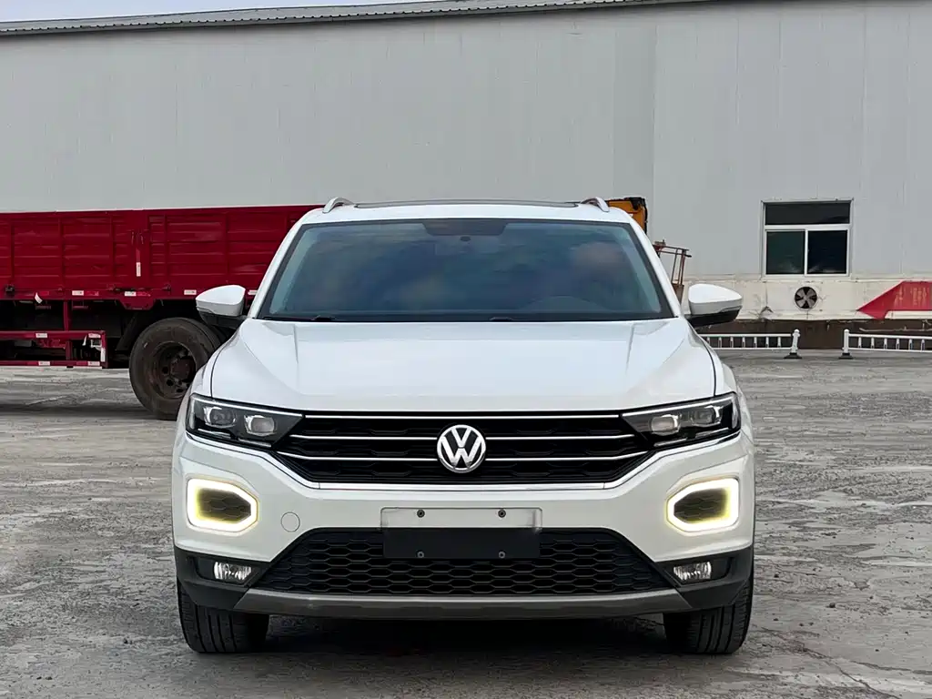 Volkswagen T-Roc — миниатюра 2