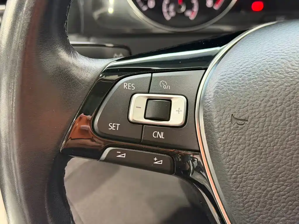 Volkswagen Golf — миниатюра 11