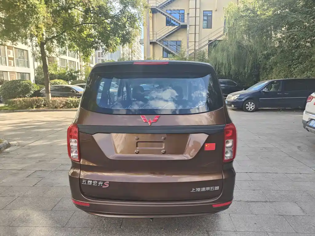 Wuling Hongguang — миниатюра 6