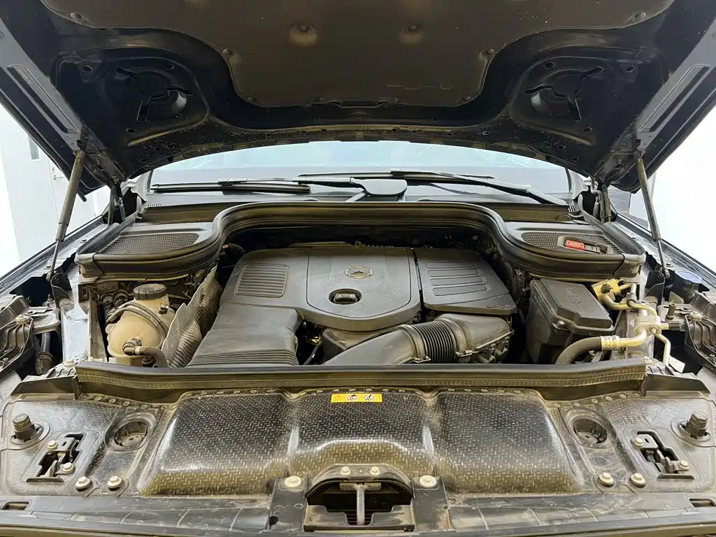 Mercedes-Benz GLE (Import) — миниатюра 10