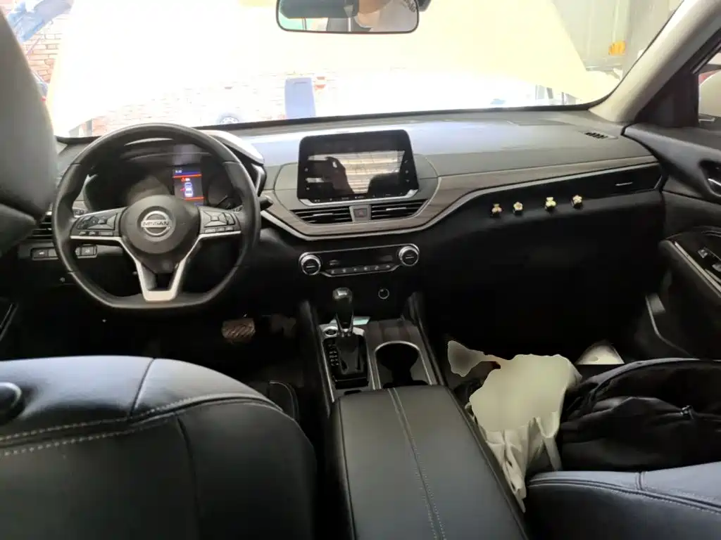 Nissan Teana — миниатюра 10