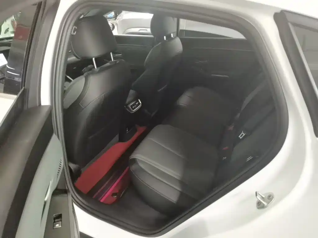 BYD Qin L — миниатюра 17