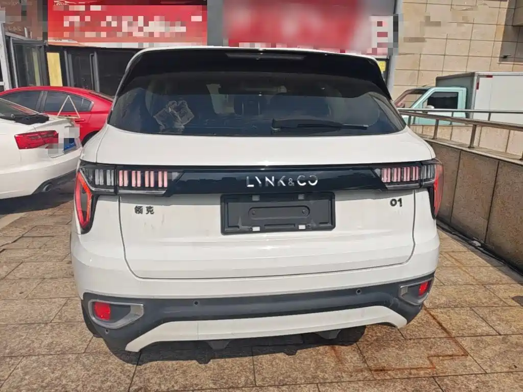 Lynk & Co 01 — миниатюра 6