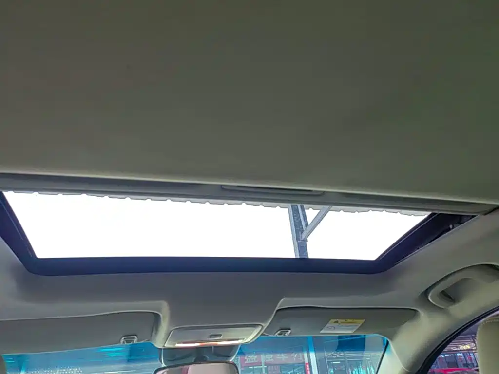 Chevrolet Cruze — миниатюра 18