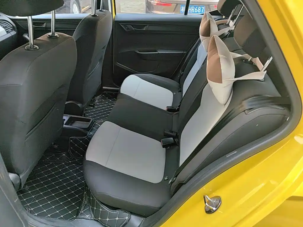 Skoda Fabia — миниатюра 17