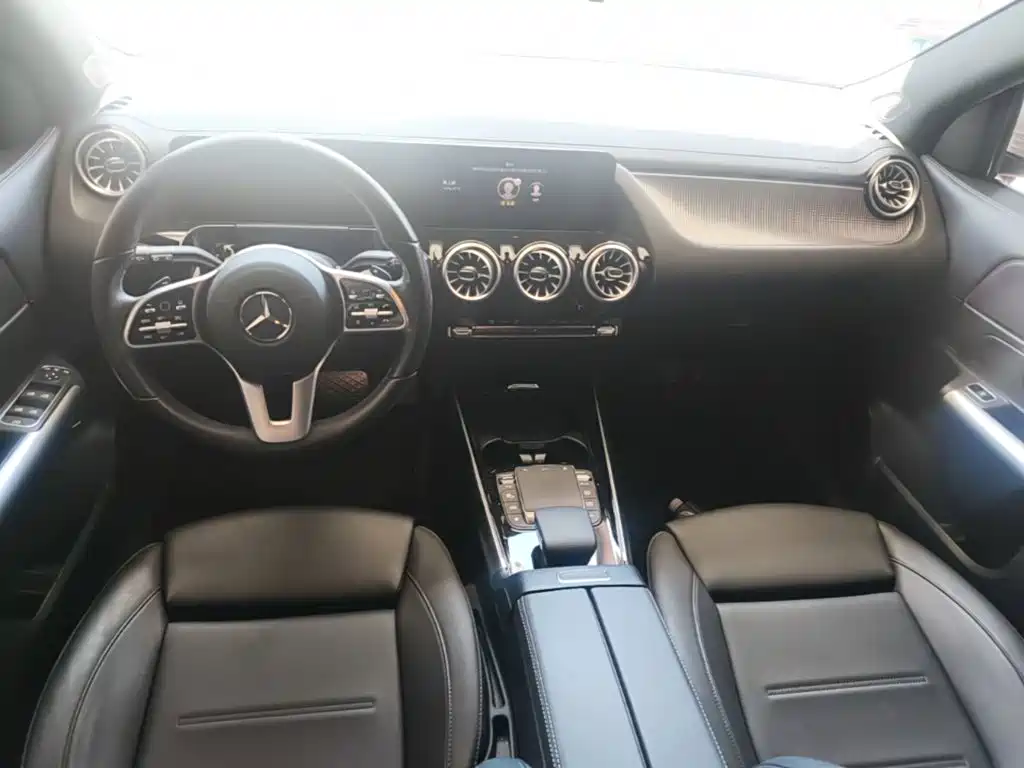 Mercedes-Benz GLA — миниатюра 10