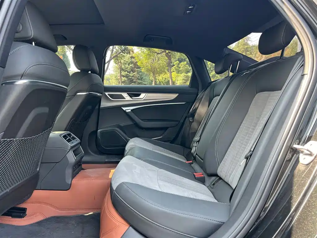Audi A6L — миниатюра 13