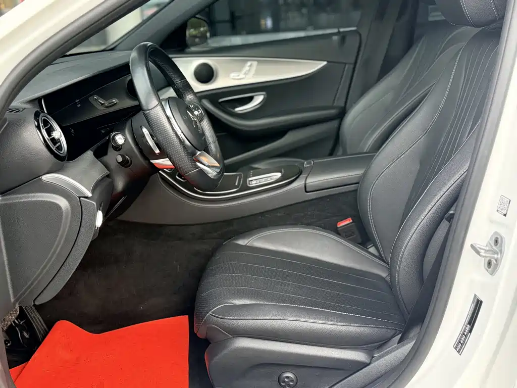 Mercedes-Benz E-Class (Import) — миниатюра 14