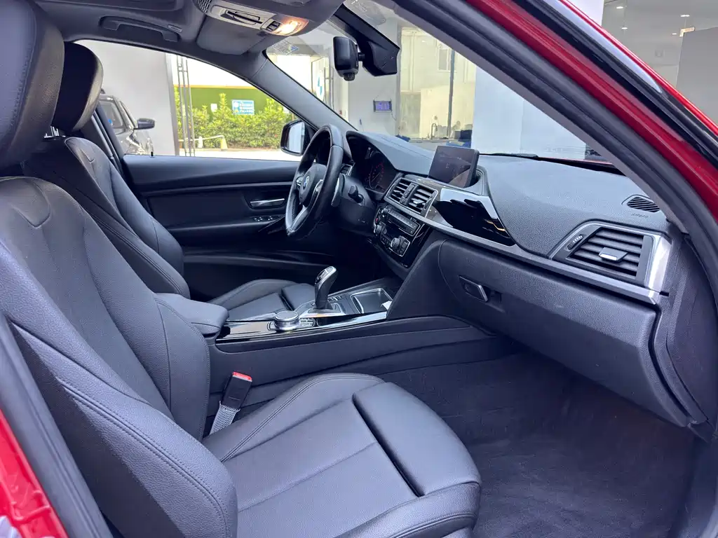 BMW 3 Series — миниатюра 19