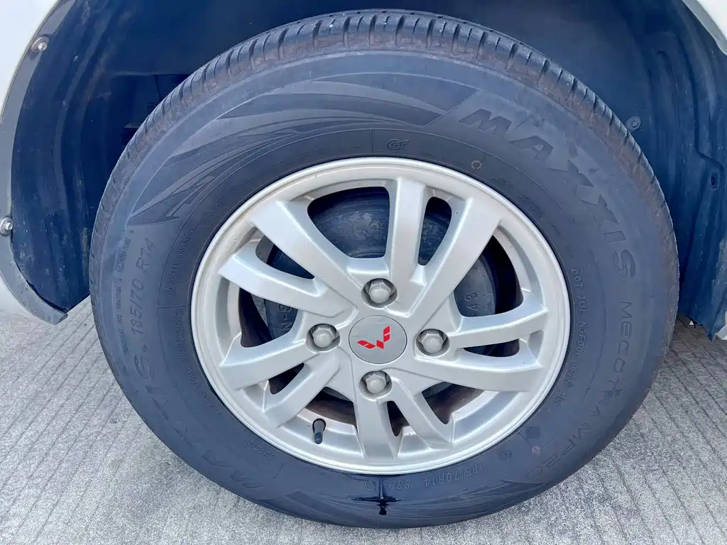Wuling Hongguang — миниатюра 14
