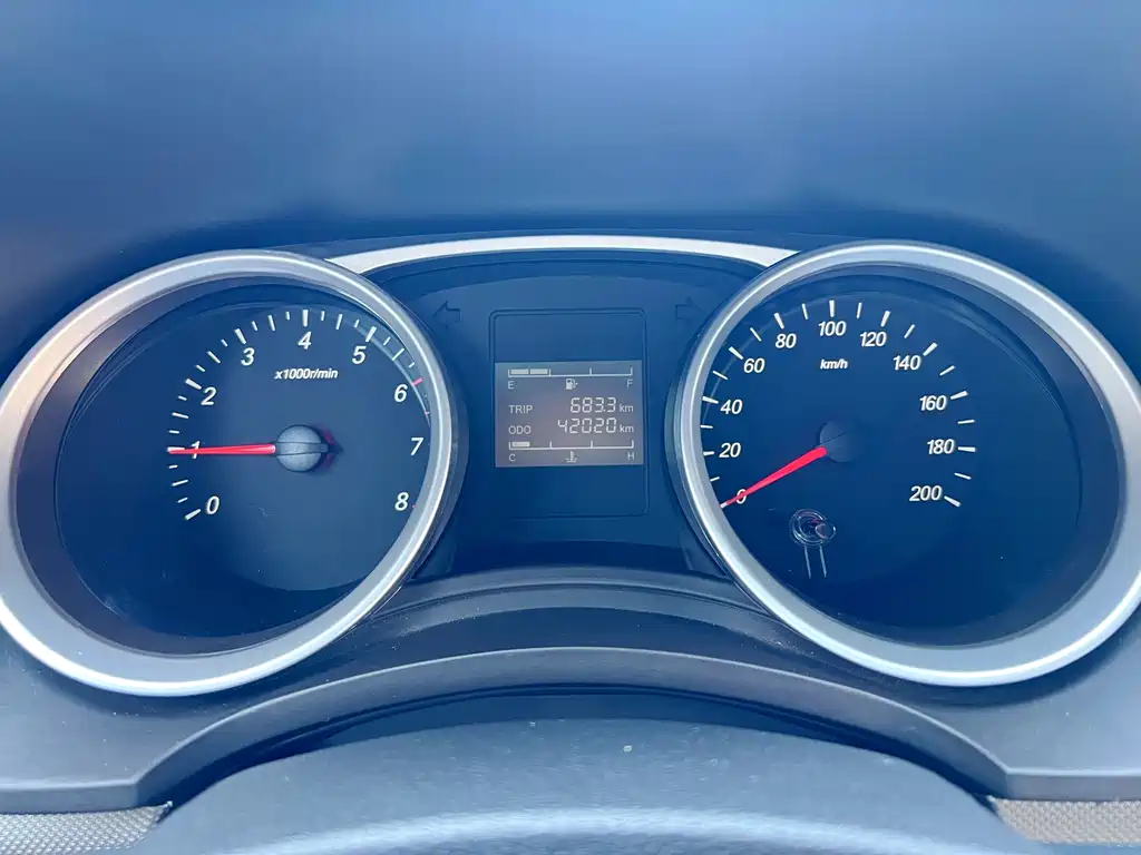 Wuling Hongguang — миниатюра 15