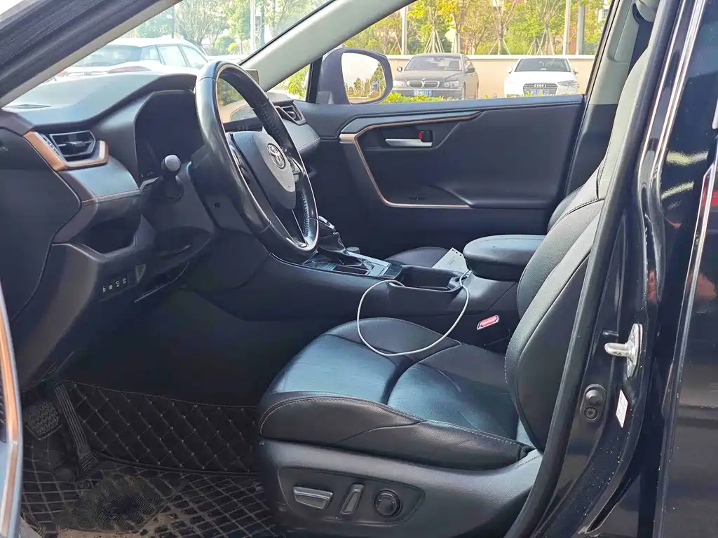 Toyota Wildlander — миниатюра 5