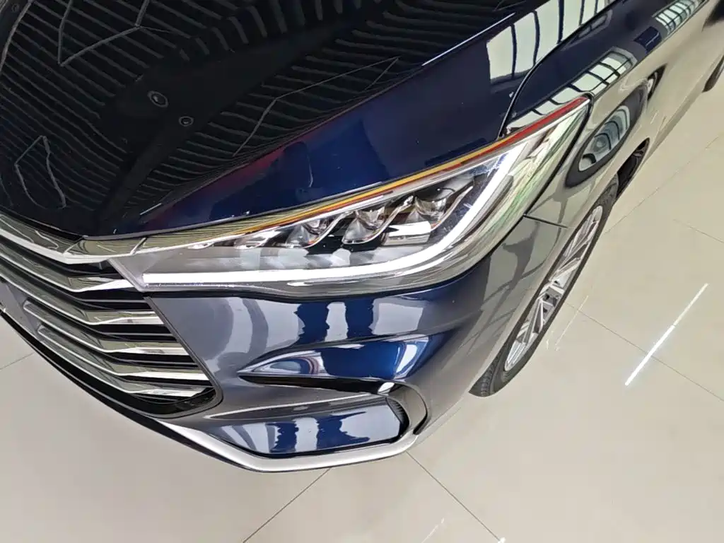 BYD MAX — миниатюра 24