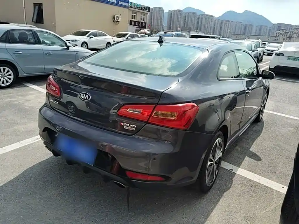 Kia Shuma — миниатюра 7
