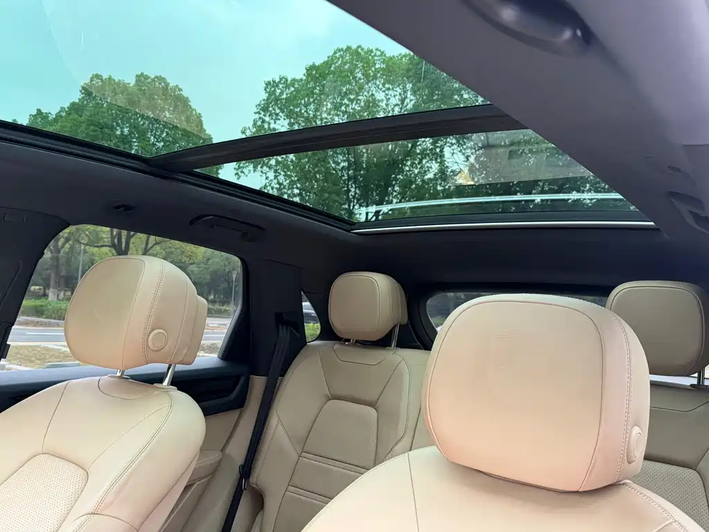 Porsche Cayenne — миниатюра 11