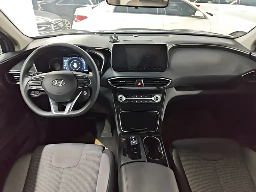 Hyundai Santa Fe — миниатюра 10