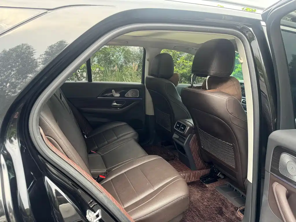 Mercedes-Benz GLE (Import) — миниатюра 9