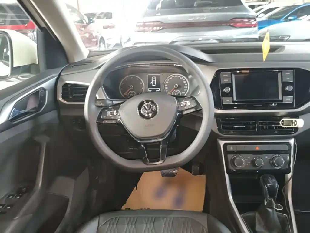 Volkswagen T-Cross — миниатюра 11