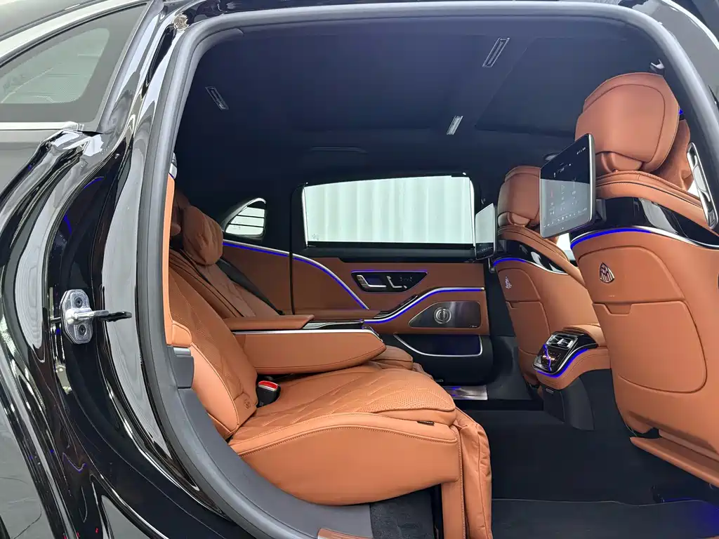 Mercedes-Benz S-Class — миниатюра 14