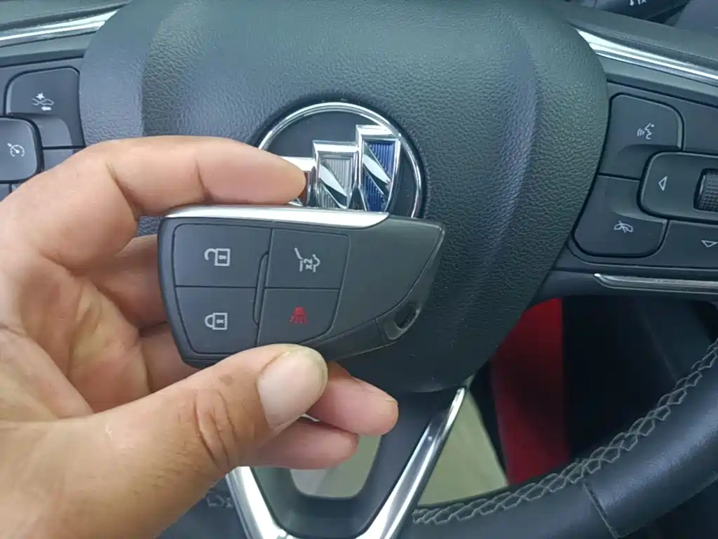 Buick Envision Plus — миниатюра 9