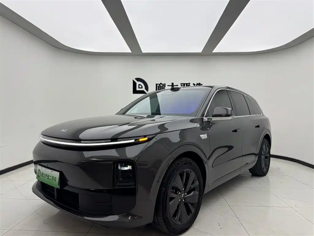 Li Auto Li L6 2025