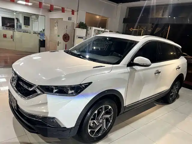 dongfeng ax7