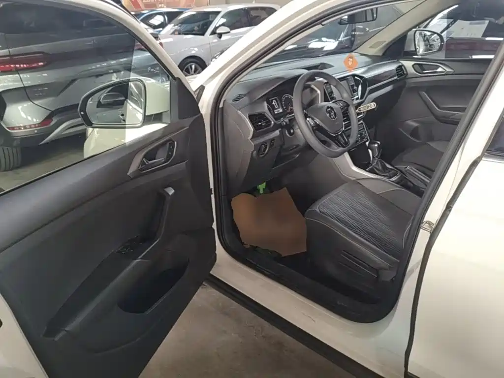 Volkswagen T-Cross — миниатюра 16